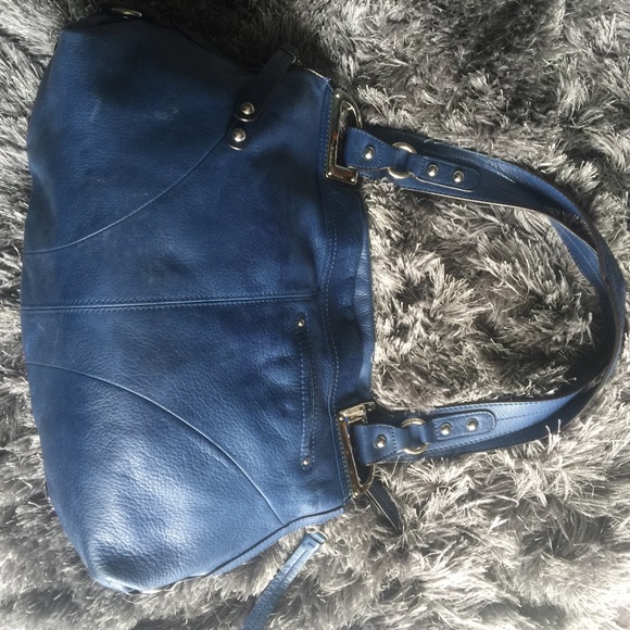B Makowsky buttery leather shoulder bag w/dust bag - Picture 4 of 9
